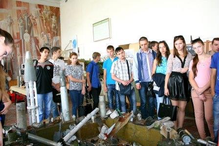Студенты ИФМИТ ЛГУ имени Тараса Шевченко посетили выставку-панораму «Непокоренный Донбасс»