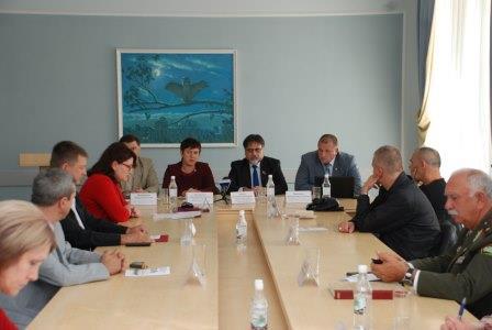 В Луганском вузе состоялся круглый стол с участием международной делегации