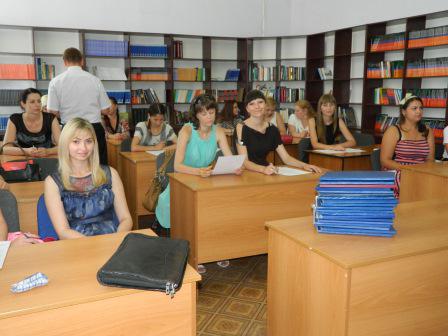 Бакалавры документоведения успешно сдали государственный экзамен и защитили дипломы в РФ