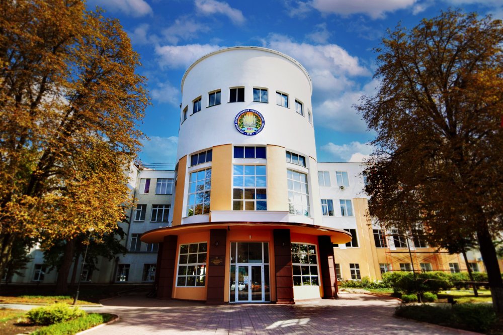 В ЛГПУ педагогам из присоединенных территорий вручили удостоверения об окончании курсов повышения квалификации