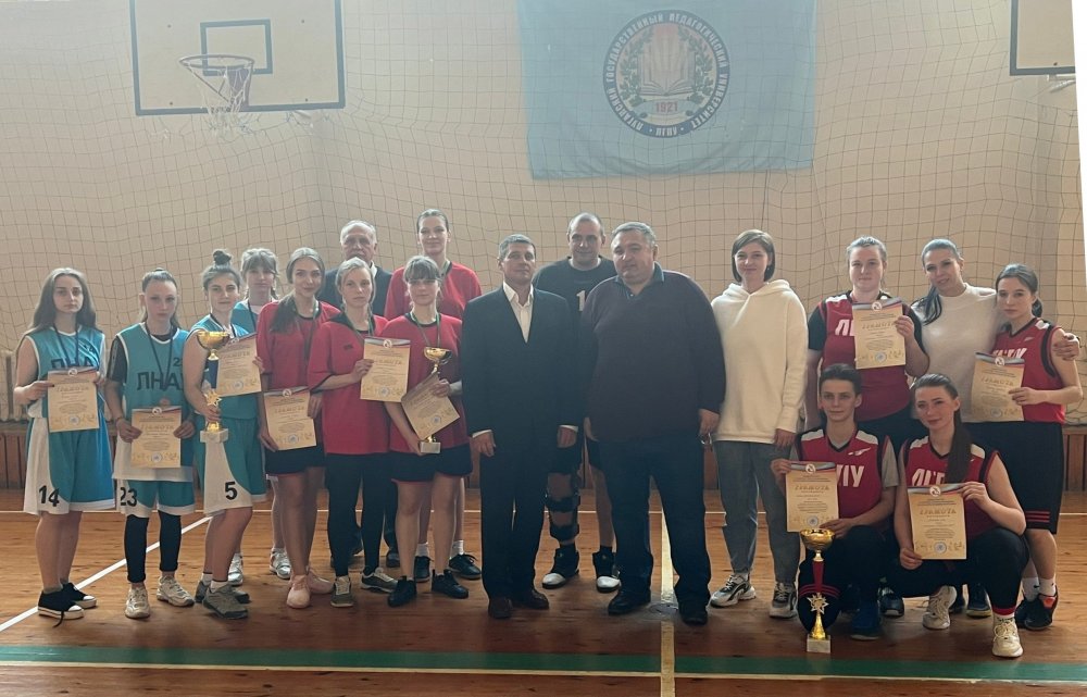 Женская баскетбольная команда «Буревестник» ЛГПУ одержала победу в Республиканской универсиаде