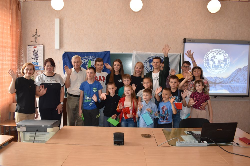Педагоги ЛГПУ приняли участие в акции «География – детям»