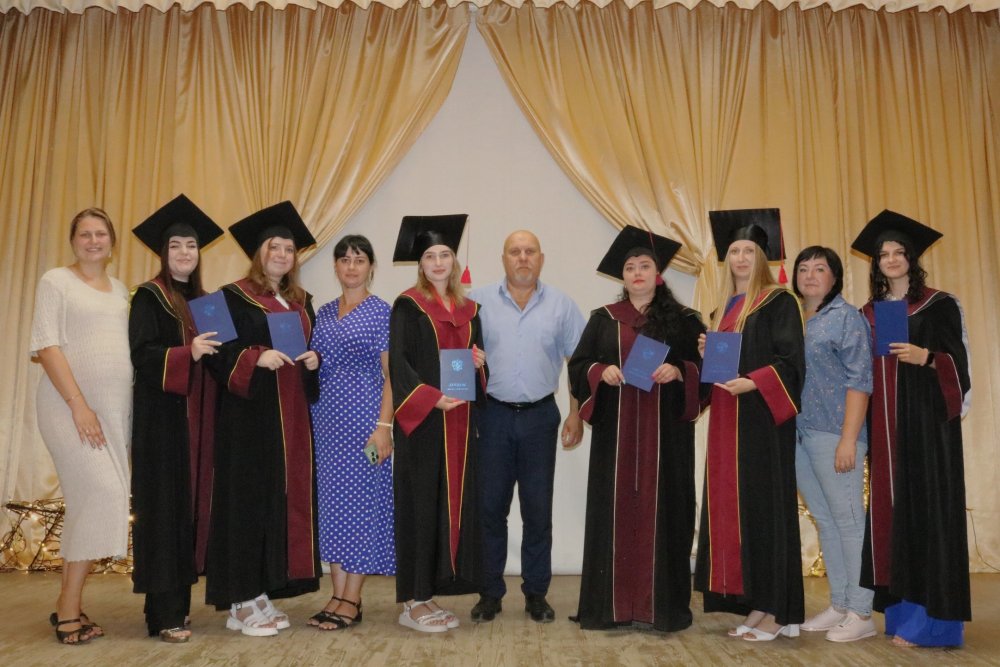 Торжественное вручение дипломов выпускникам Старобельского факультета ЛГПУ 2024 года!